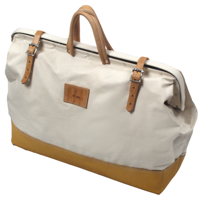 Picture of 22" Deluxe Leather Bottom Bag